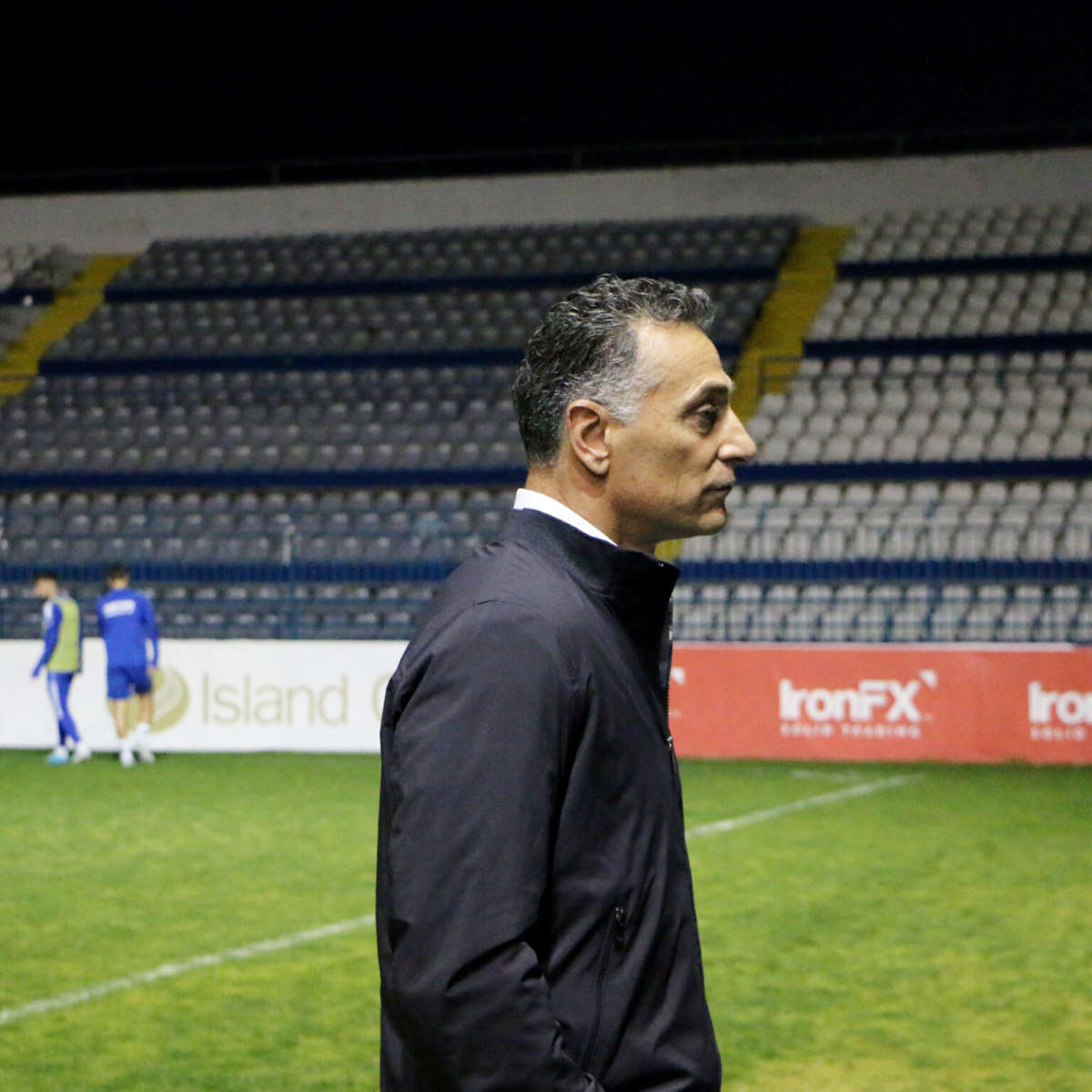 santis