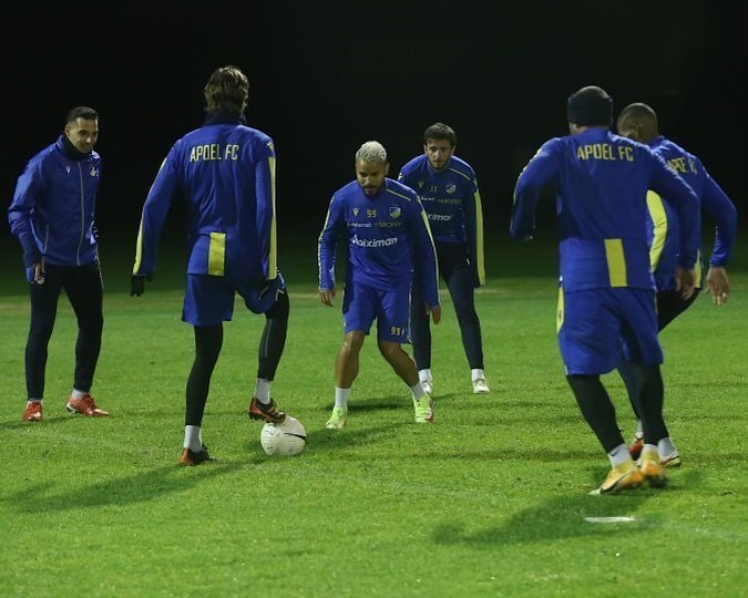 Apoel Proponisi (2)