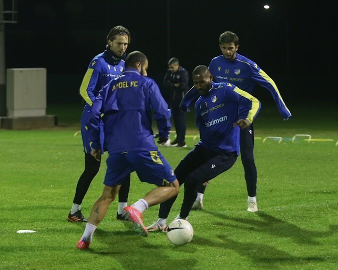 Apoel Proponisi (3)