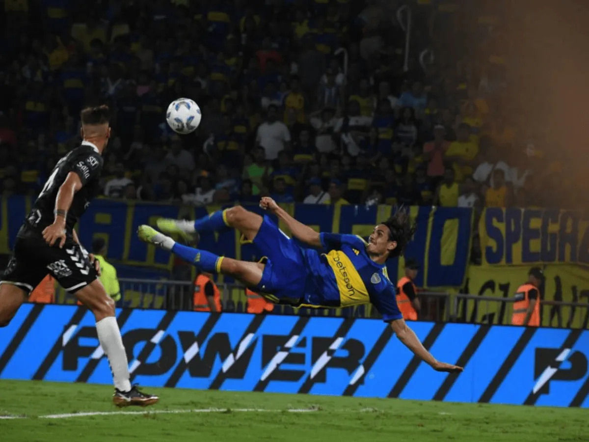 Edinson Cavani Cnetral Norte Boca 1 .png 1015959565