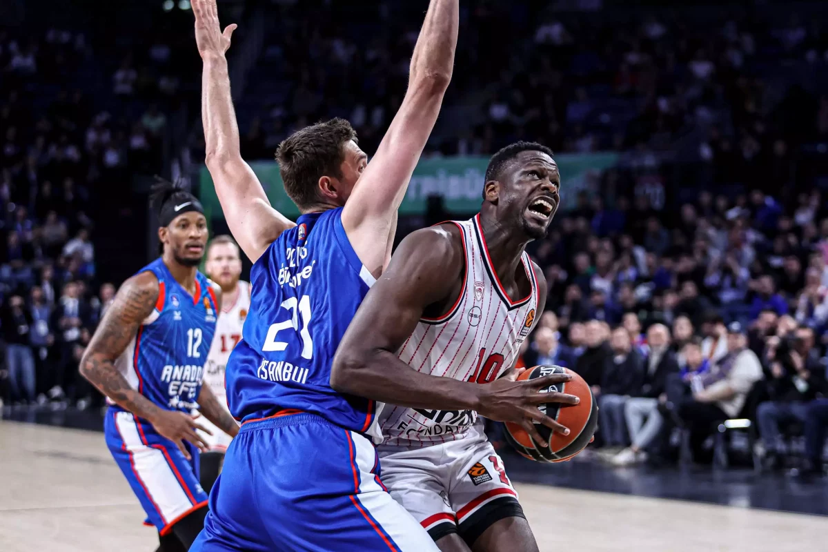 Efes Olympiacos Scaled