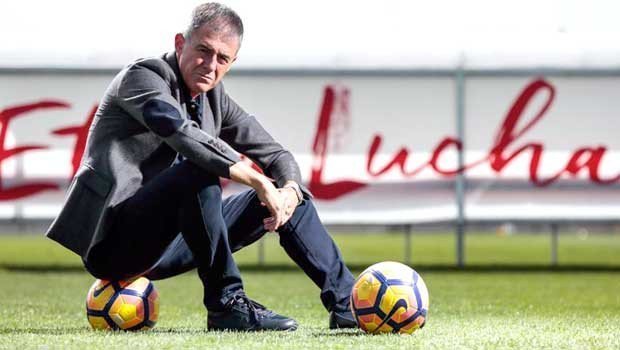 Large Lucas Alcaraz Un Cv Loin Detre Mauvais B9833