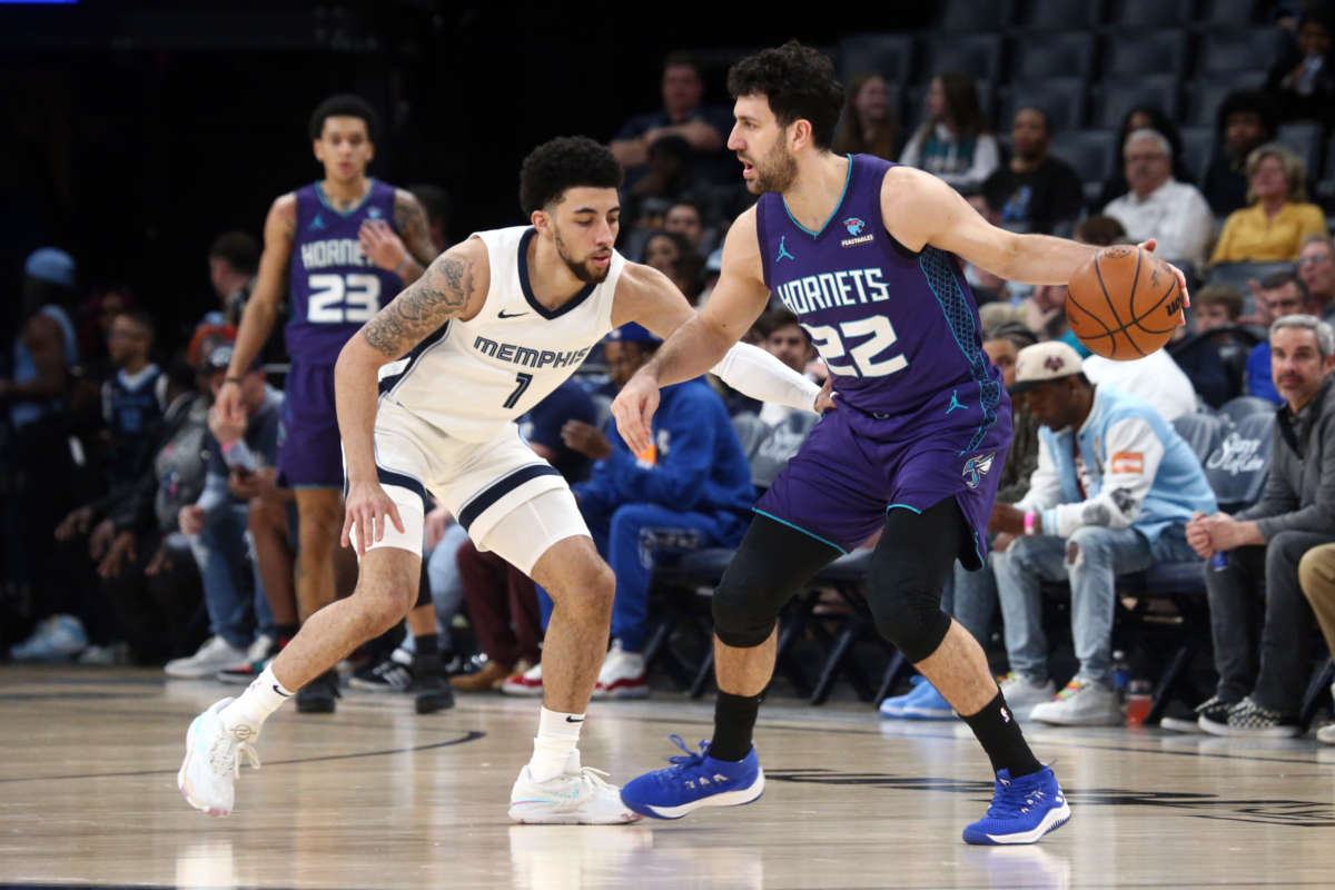 Nba: Charlotte Hornets At Memphis Grizzlies