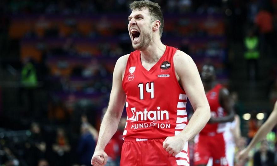 Vezenkov Olympiacos 125233