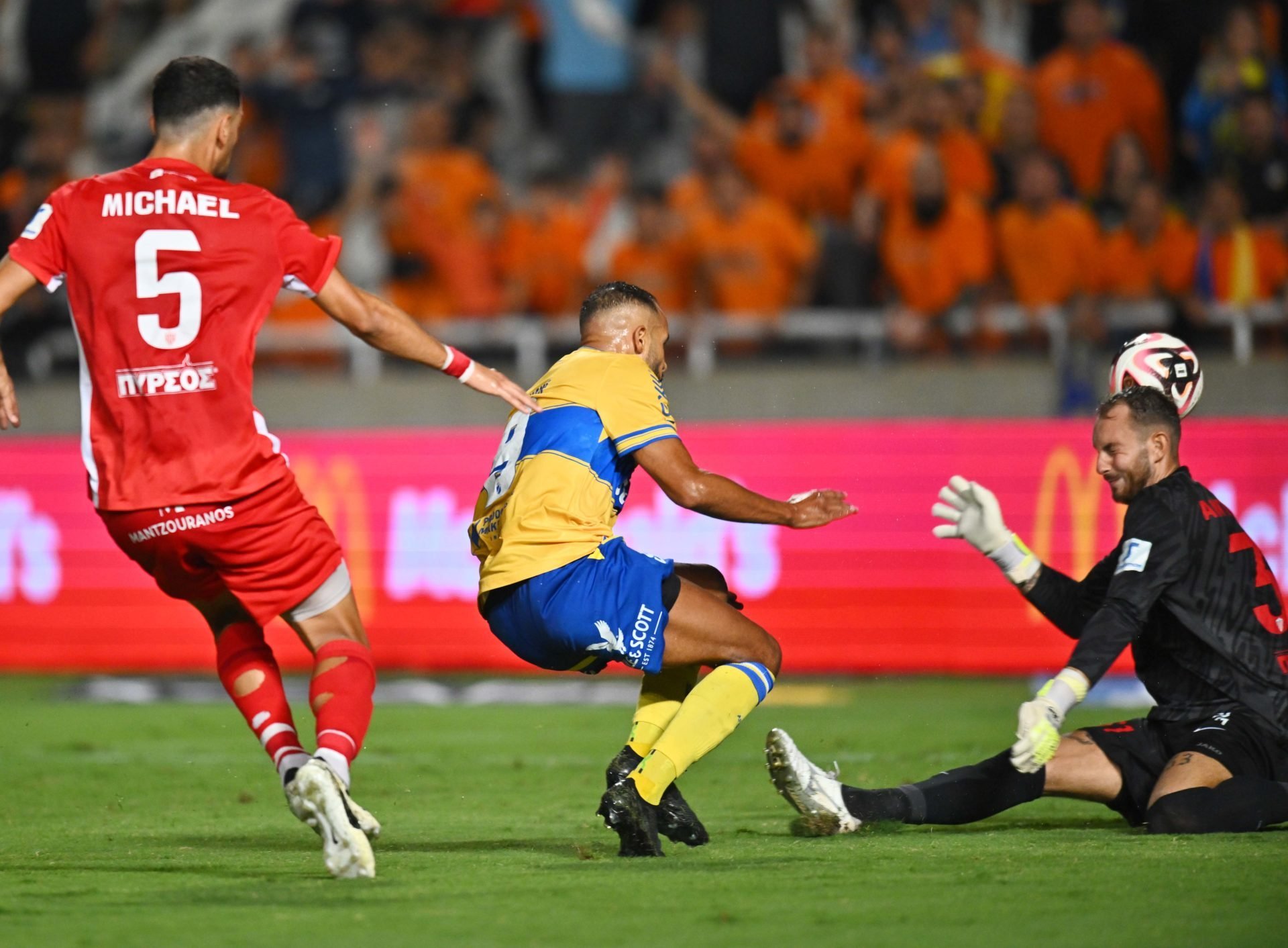 Apoel Salamina (2)