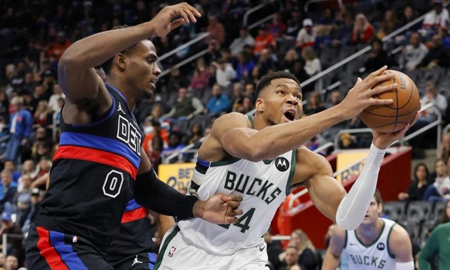 Giannis Pistons 071156