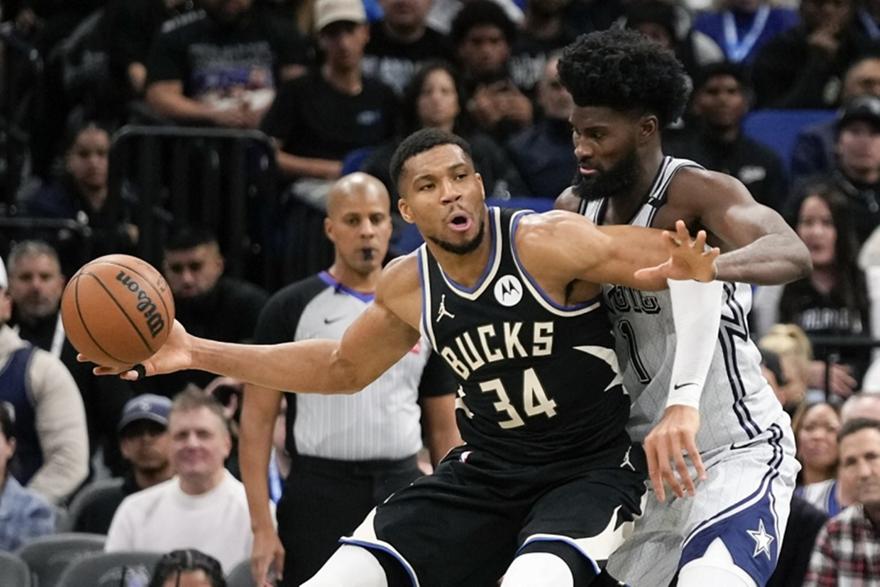 Giannis Bucks 060152