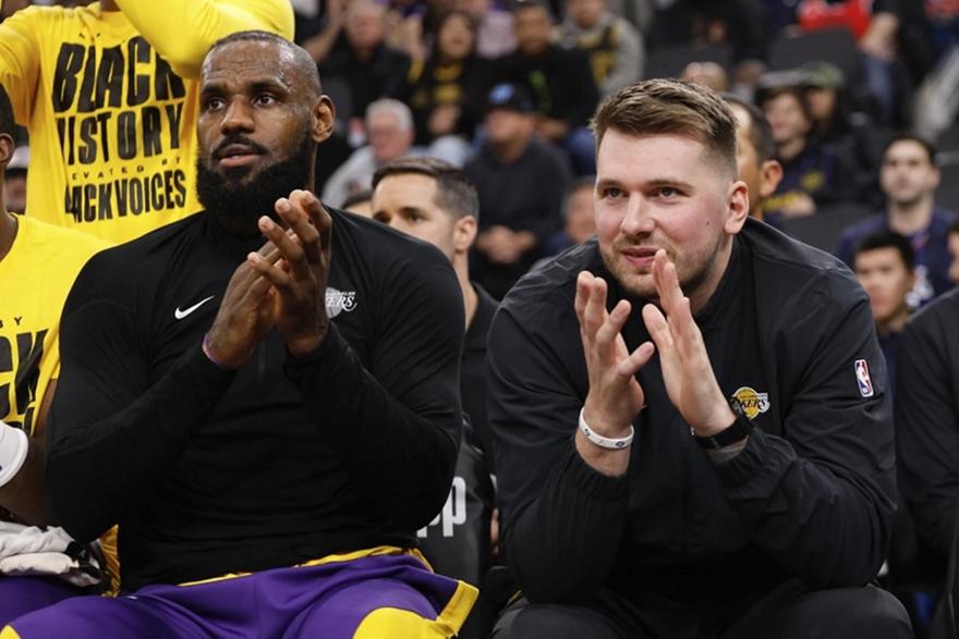 Lakers Lebron Doncic 074435