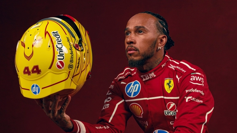 Lewis Hamilton 2025 Red Background 04 E1d9e0bb 27c4 43e1 9ea3 21d8fa4a318c 1