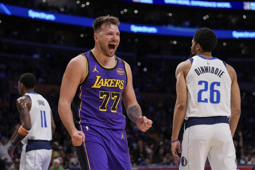 Luka Mavericks Lakers 074625