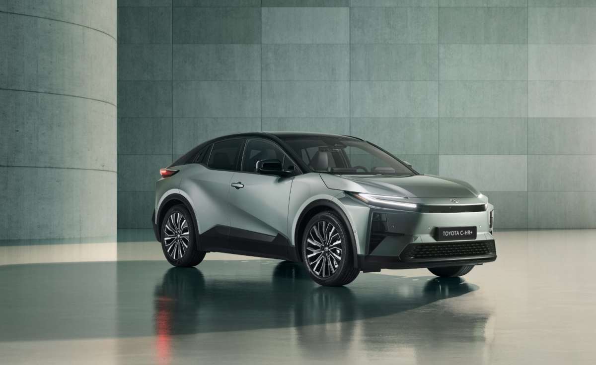 2025 Toyota C Hr+ 1