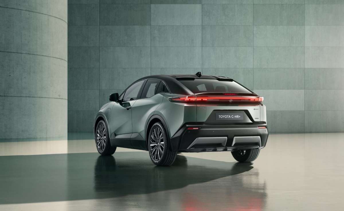 2025 Toyota C Hr+ 2