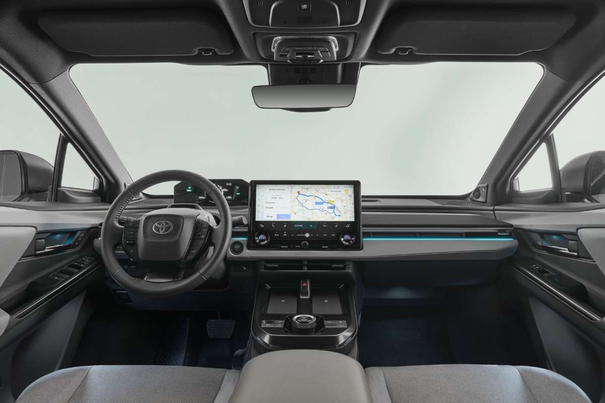 2025 Toyota C Hr+ 4