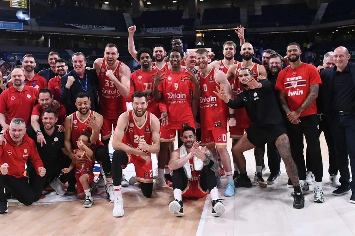 Olympiacos Panigirikifotografia 1200x800