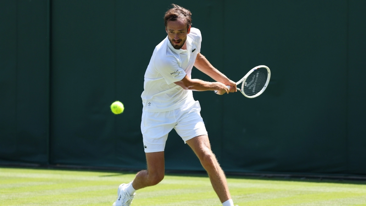 Daniil Medvedev Wimbledon25
