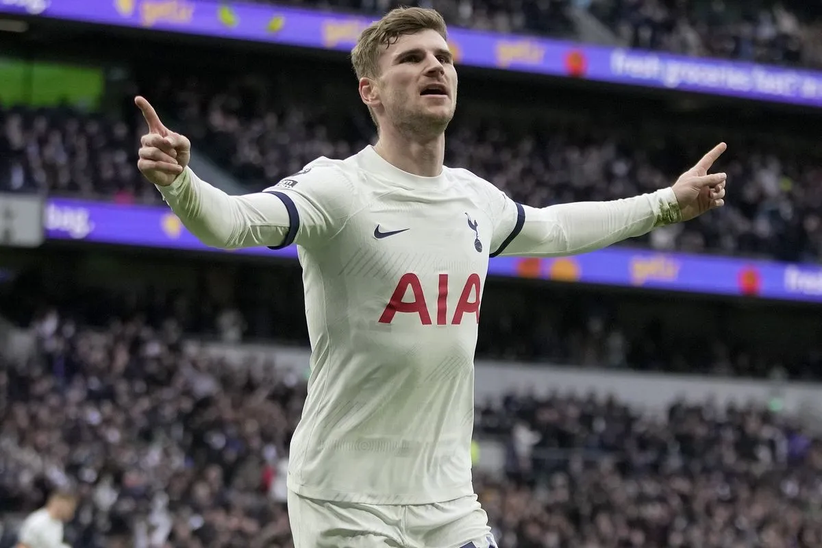 Werner Tottenham 1200x800