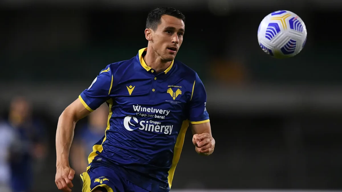 Kevin Lasagna Verona.jpg