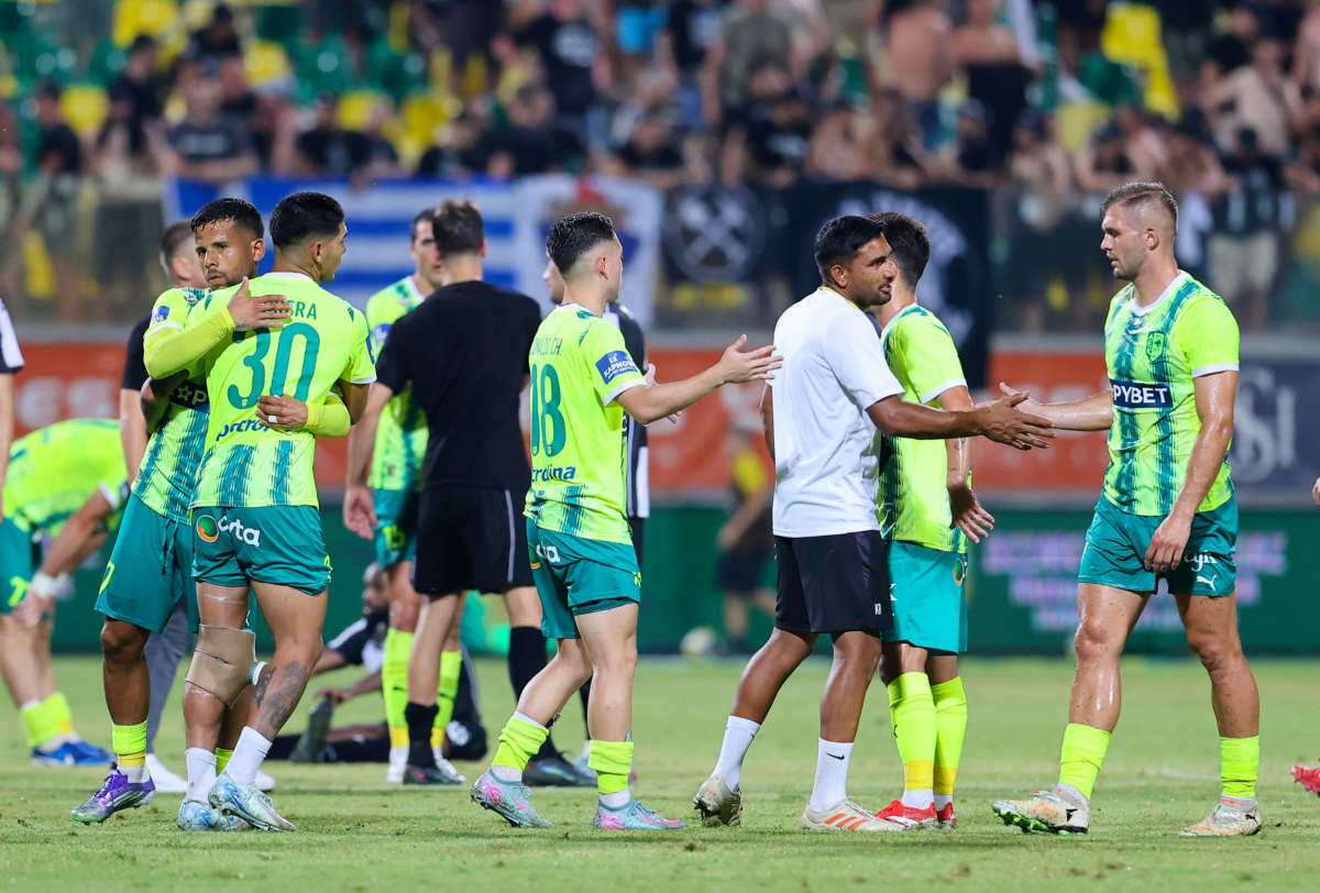 Aek (4)