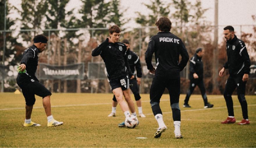 Paok Training 135501