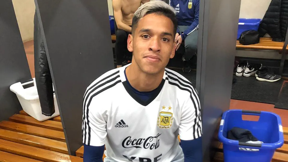Sebastian Lomonaco Sub 23 Horizontal 1