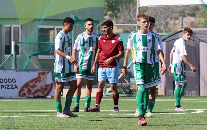 U17