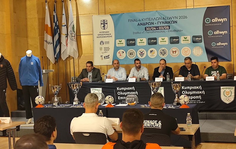 Pressconference2704
