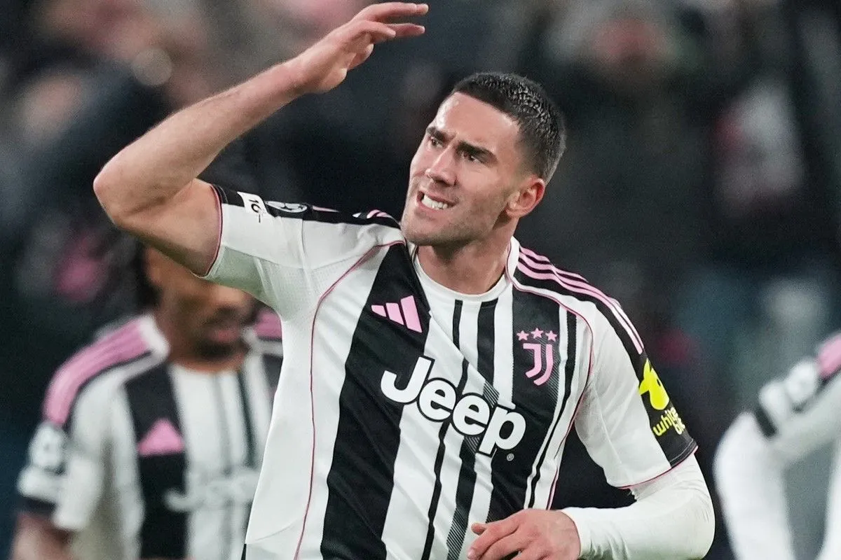 Vlahovic Juventus 1200x800