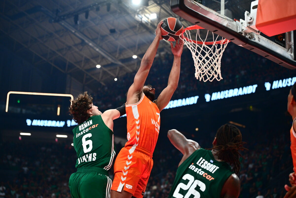 [386880] Euroleague 2025 2026 / Playoffs 4ος ΑΓΩΝΑΣ / ΠΑΝΑΘΗΝΑΙΚΟΣ ΒΑΛΕΝΘΙΑ. (ΔΗΜΗΤΡΗΣ ΜΠΙΡΝΤΑΧΑΣ / Eurokinissi)