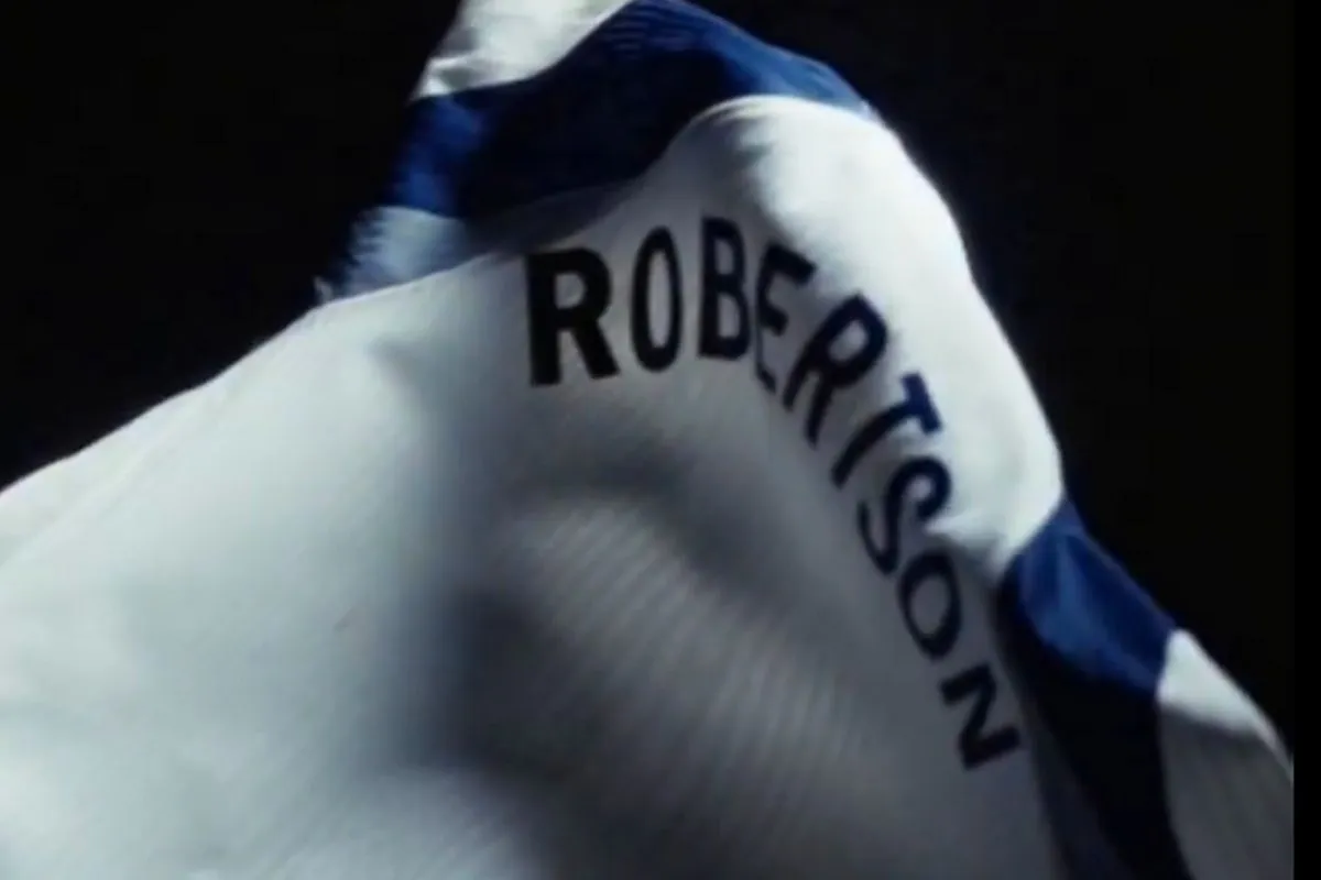 Robertson Tottenham 1200x800