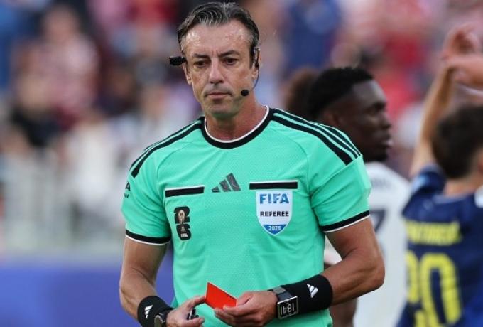 Claus Referee