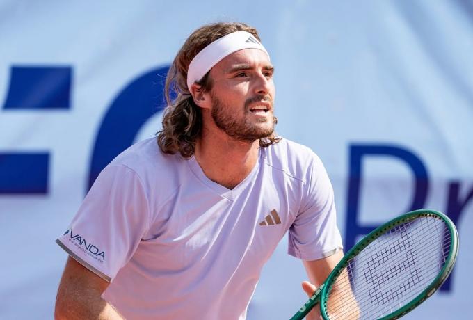 What A Performance ! @stefanostsitsipas98 Is Through After A Brilliant Victory And Continues His (2) (1)