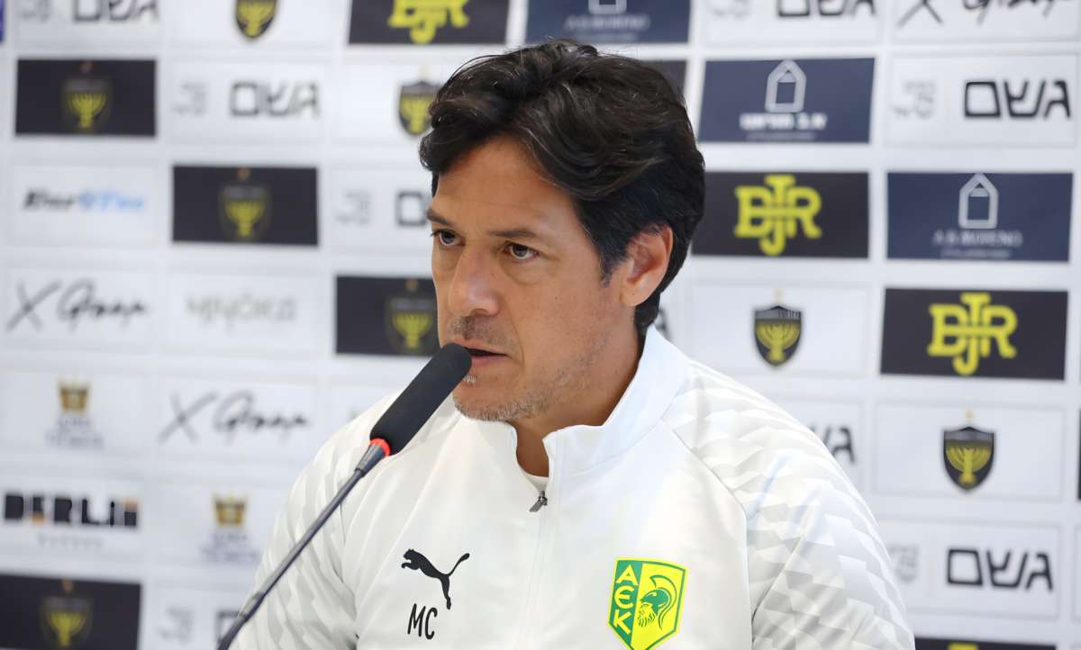Camoranesi Aek