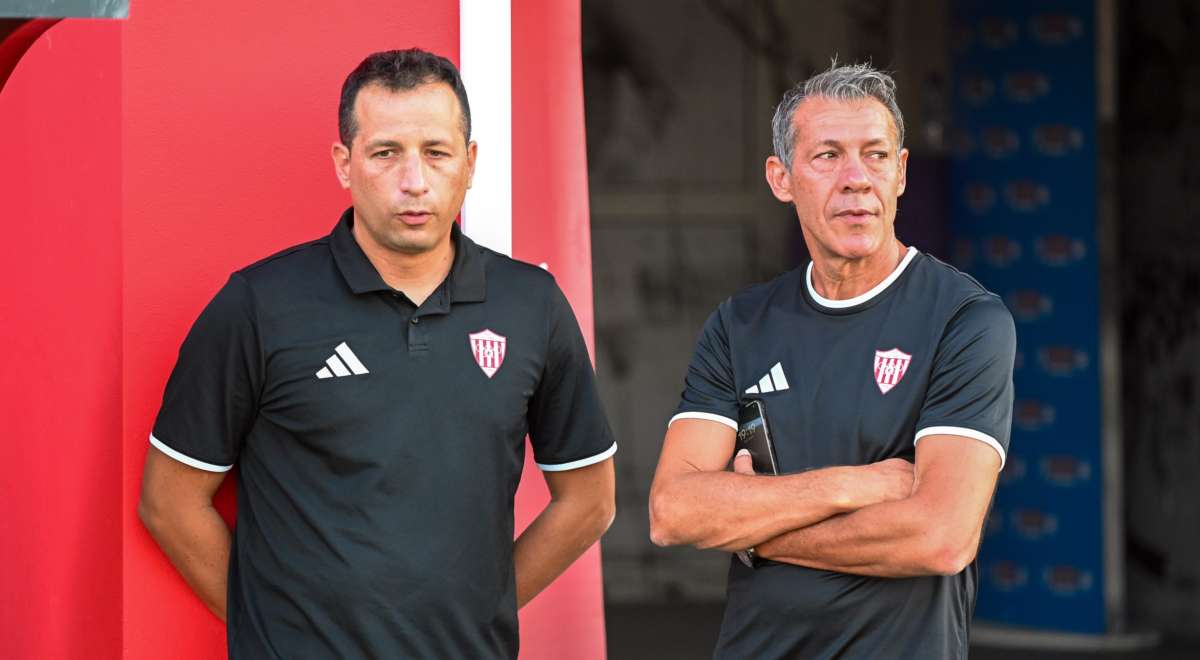 Lopez Larkou Salamina