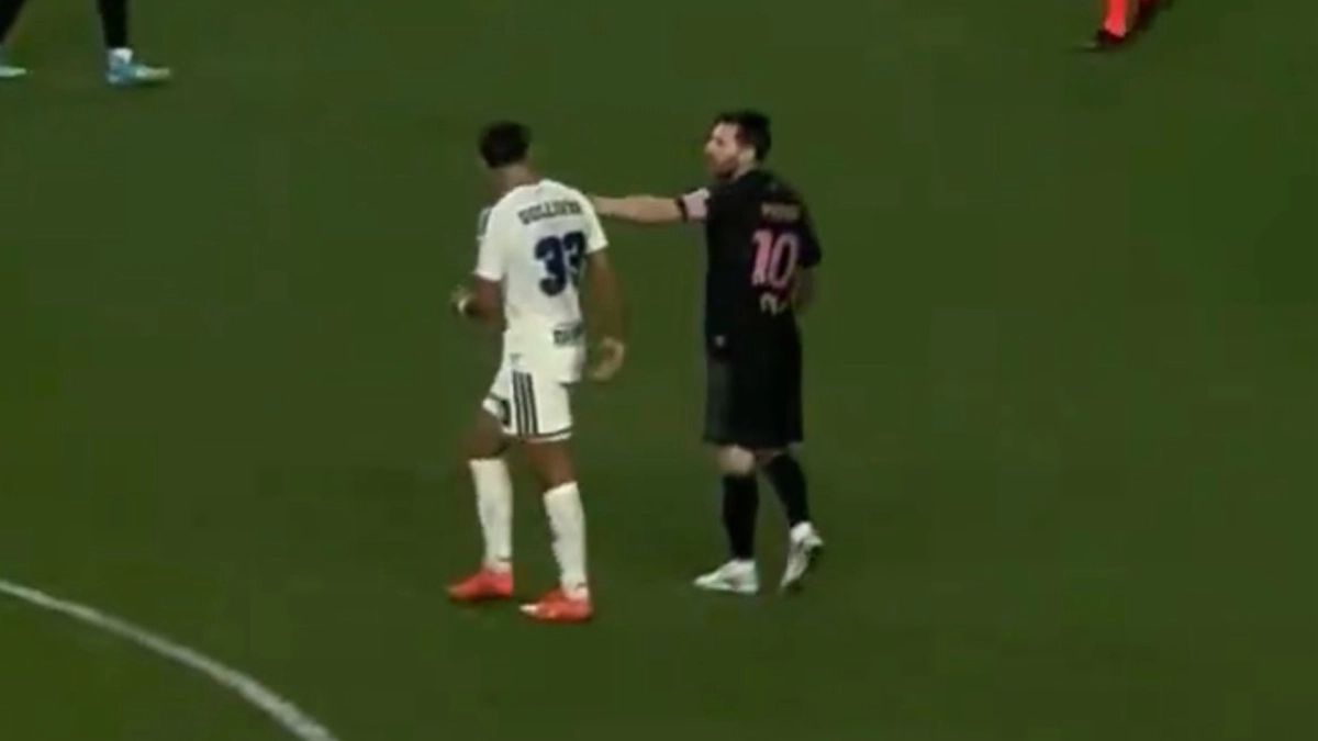 Messi Slap