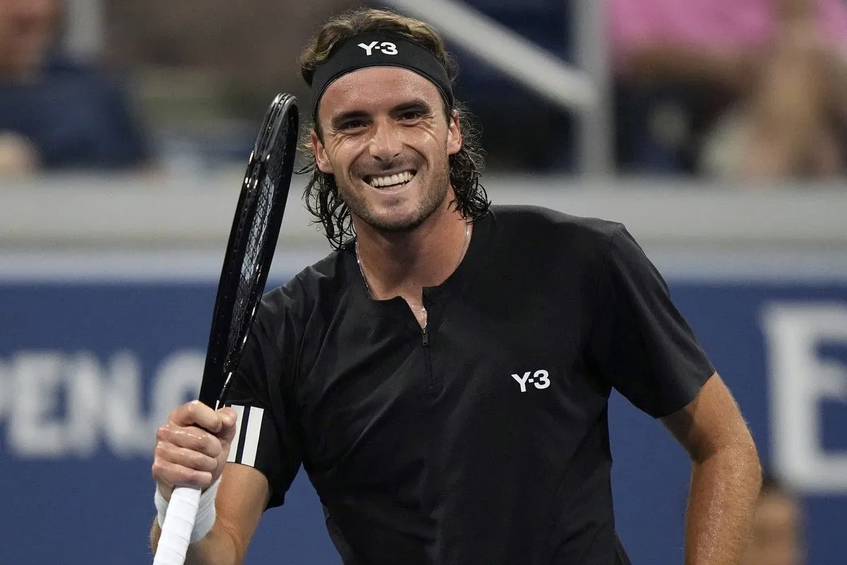 Tsitsipas 1 1200x800