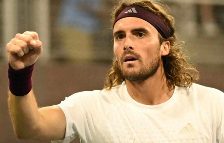 Tsitsipas 074211